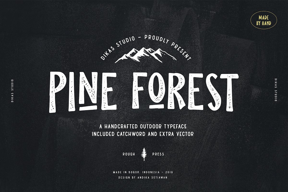 Beispiel einer Pine Forest-Schriftart